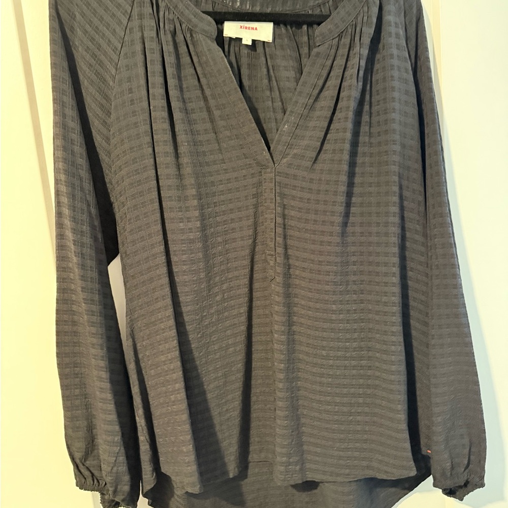 XiRENA black Textured Blouse